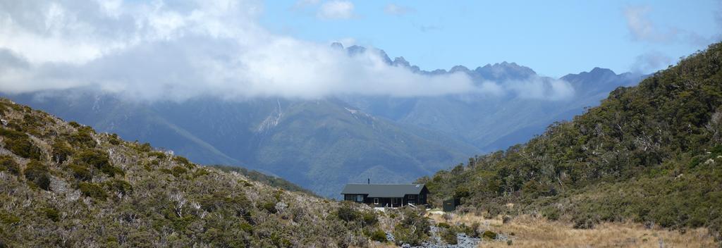 Perry Saddle Hut, Heaphy Track 