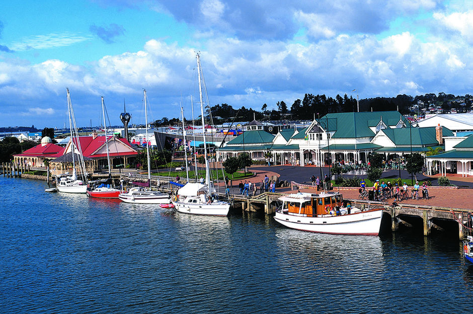 Whangarei's Town Basin is filled with cafes, restaurants and arts and crafts.