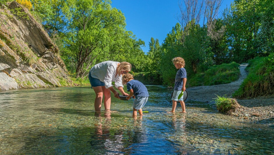Gold Panning in the Arrow River.