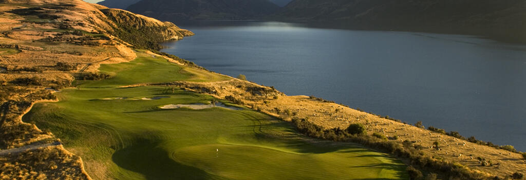 lakeside views at the 8th hole