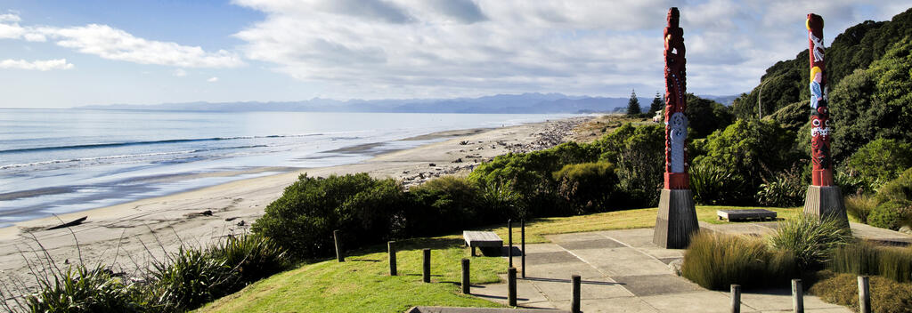 Te ara Ki Te Tairawhiti "The Pathway to the Sunrise designed by G Hayward, Created by H Collier