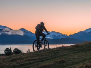 Bicycle trails near Lake Te Anau