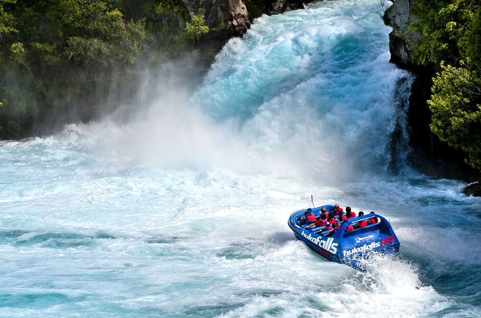 Hukafalls Jet at Huka Falls, Taupo