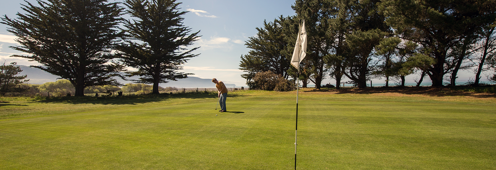 Amberley Beach golf course