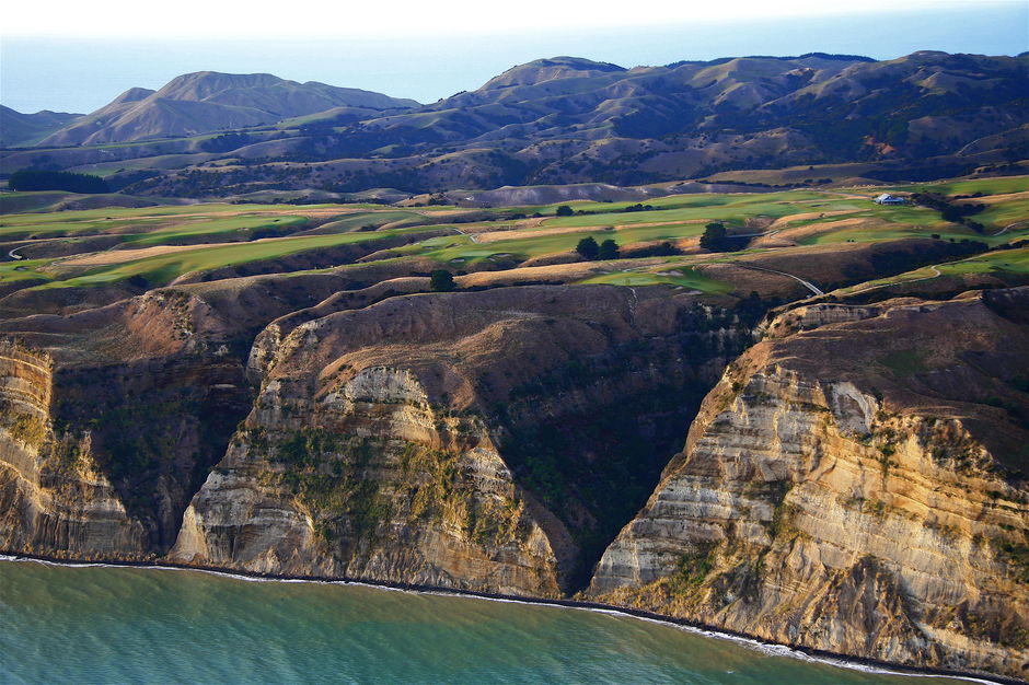 The spectacular cliffs of Cape Kidnappers Golf Course overlook the Pacific Ocean.