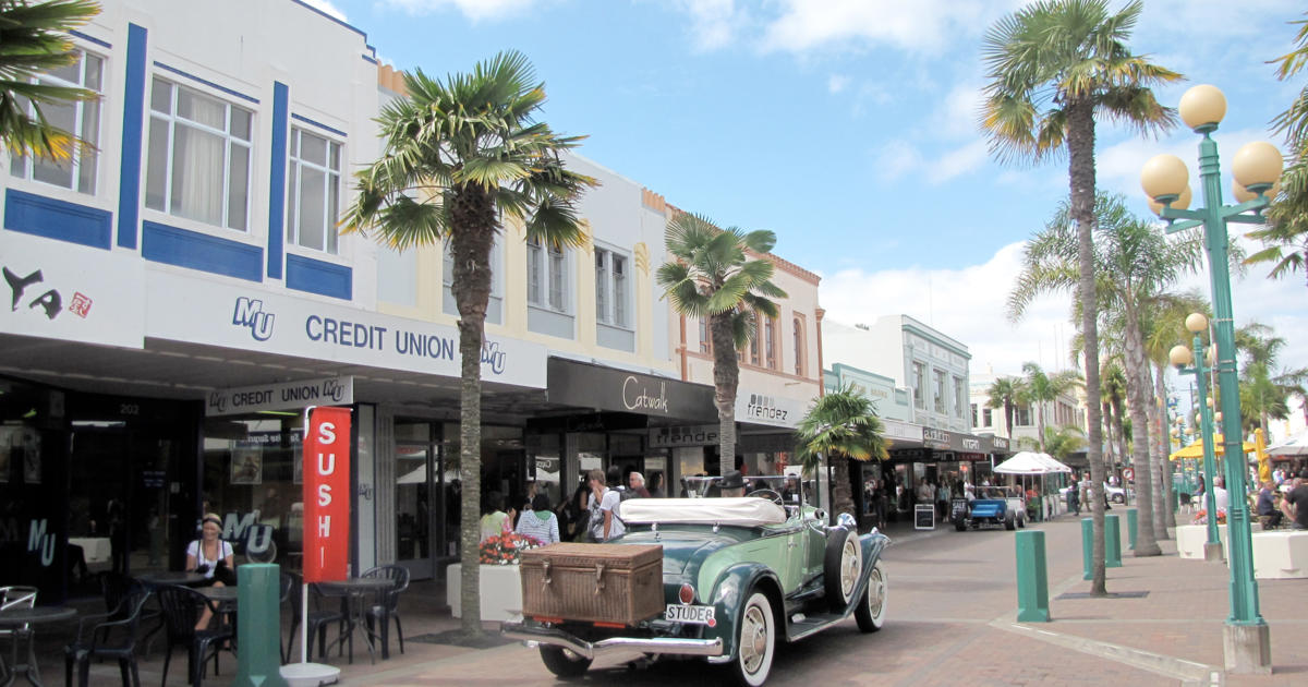 napier new zealand to auckland