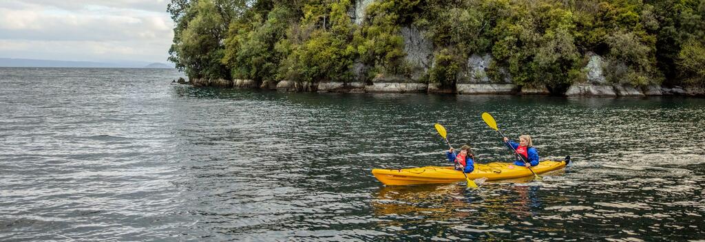 Kayaking on Lake Taupō 