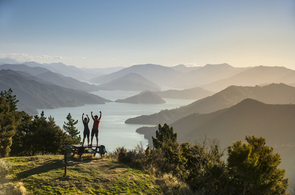 Walking the Queen Charlotte Track