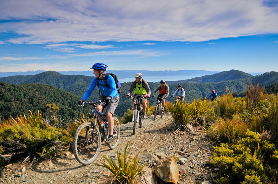 Magnificent views on the Dun Mountain Cycle Trail