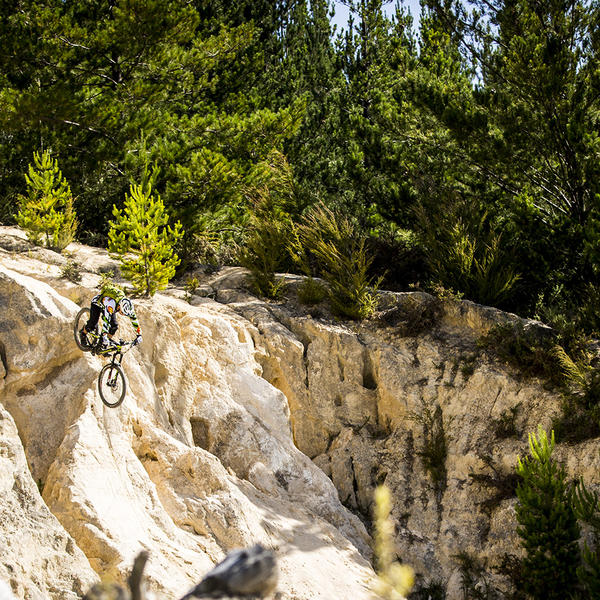 This great little mountain bike park is nestled in the forest beside one of New Zealand's most beautiful beach resorts - Kaiteriteri.