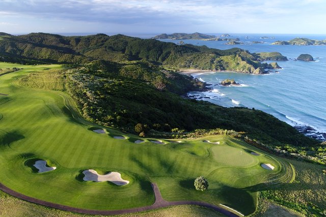 ニュージーランドのゴルフ ニュージーランドの観光ハイライトとアクティビティ