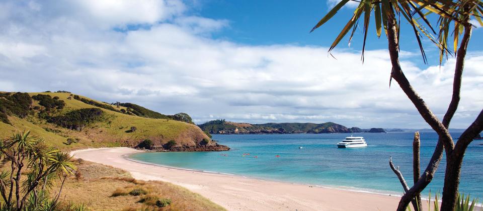 Bay of Islands to Taupō Journey  Auckland, New Zealand