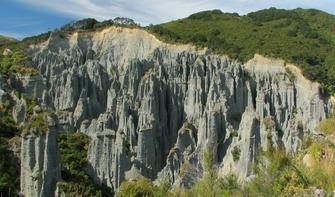 Putangirua Pinnacles lookout