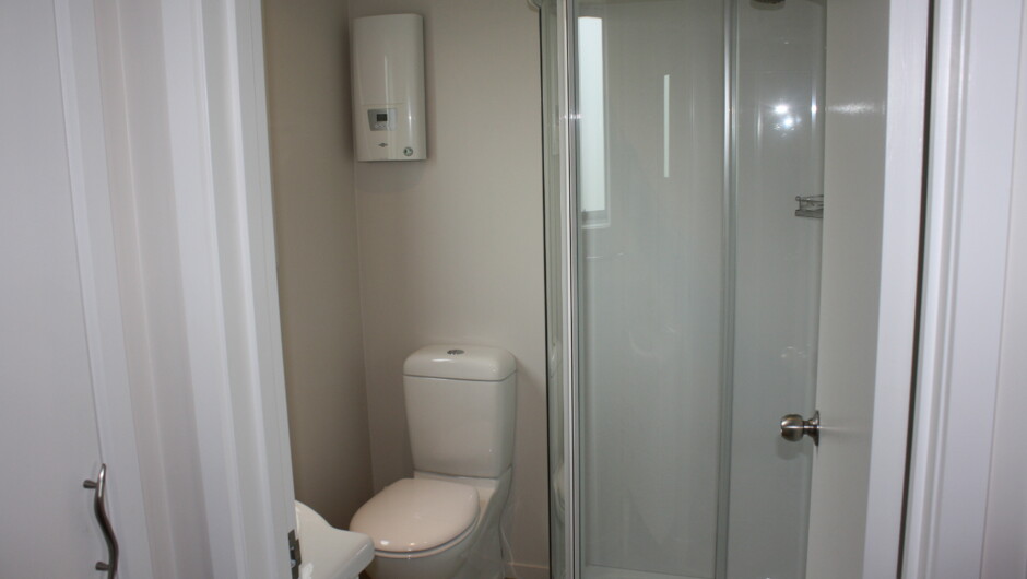 Ensuite - Twin Room