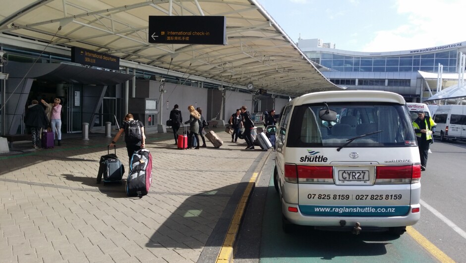 Raglan Shuttle arriving at Auckland International Departures