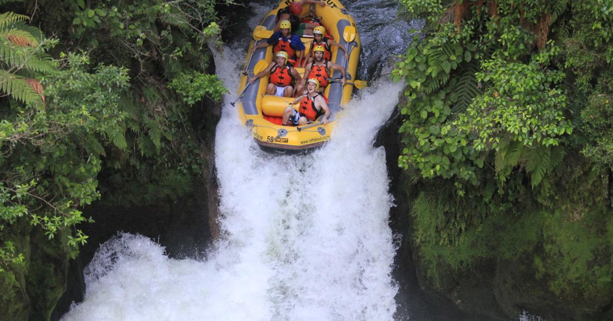 White water rafting. Рафтинг на белой воде. White Water Rafting picture. White Water Rafting what it is.