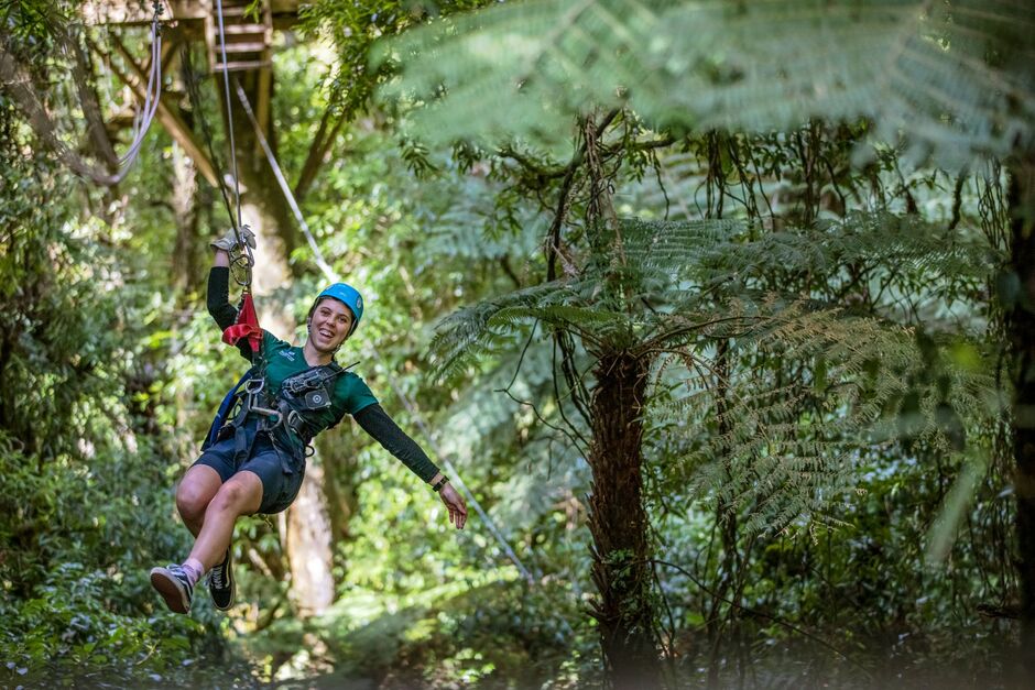 Ziplining with Canopy Tours Rotorua