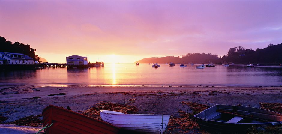 Halfmoon Bay (Oban) on Stewart Island