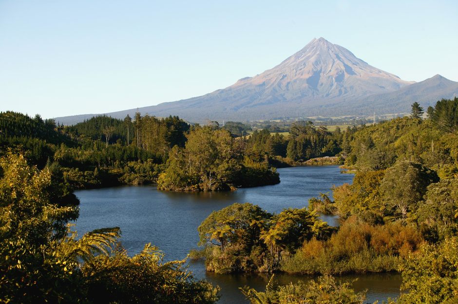 Taranaki Maungai from Lake Mangamahoe