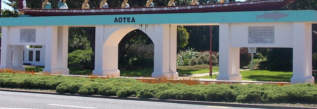 Aotea Waka Memorial, Patea