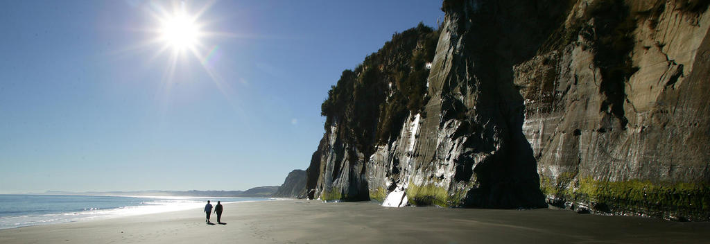 Late afternoon Whitecliffs