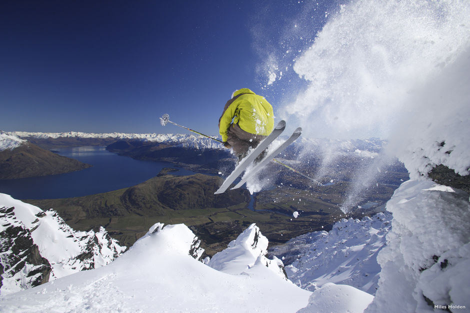 Arbeite an den Hängen der Remarkables inmitten fantastischer Kulisse an deinen Sprüngen.