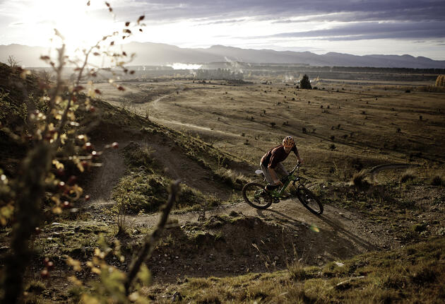 This fast and flowing single-track mountain biking circuit has million-dollar views of the mighty Clutha/Mata-Au River and Wānaka Basin.