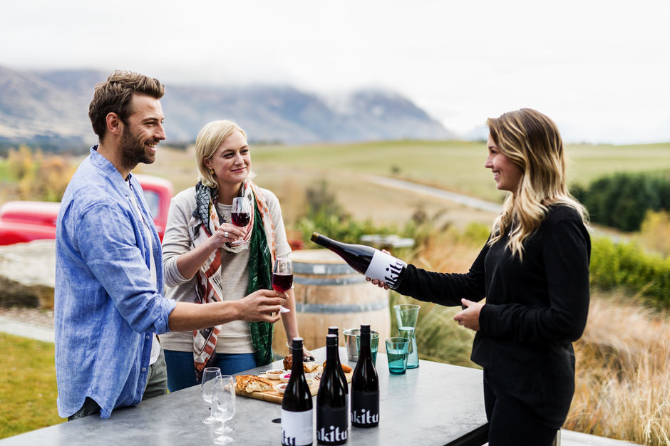 Winetasting in Wānaka