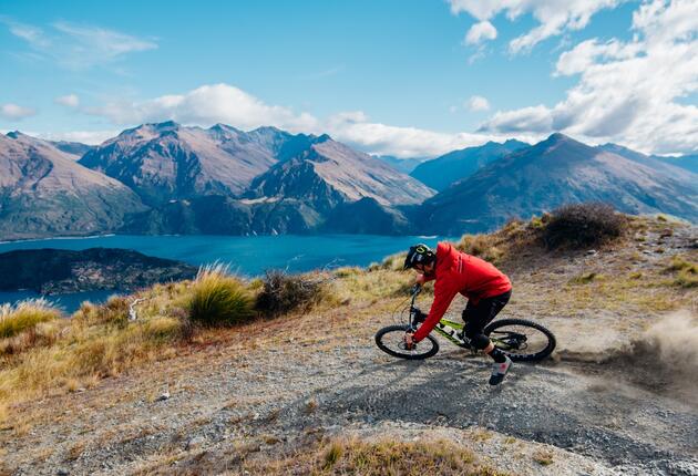 For trail maps, ride tips, bike hire and repairs, head to one of Wanaka’s local bike shops.