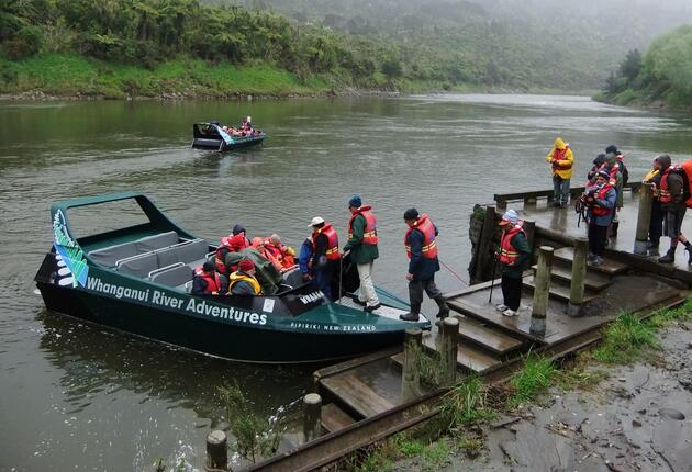 Der mystische Whanganui River ist Neuseelands längster Strom und wie geschaffen zum Jetbootfahren.