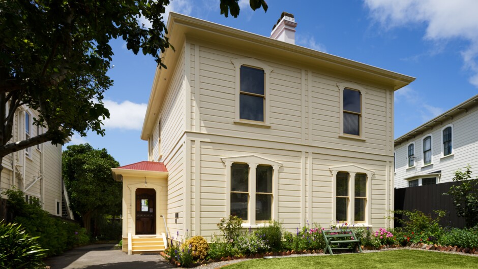 A Category 1 Historic Place in the inner-city heritage suburb of Thorndon, Katherine Mansfield House & Garden offers visitors the opportunity to step inside the 1888 Wellington home of a fashionable colonial family.