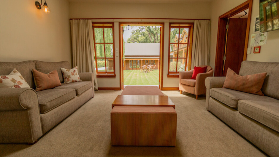 Ruby Cottage lounge looking out to central courtyard