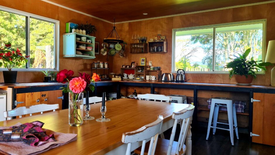 Fully equipped Kitchen/Dining Room