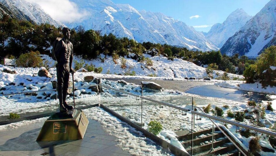 Sir Edmund Hillary Statue, Aoraki/Mt Cook National Park