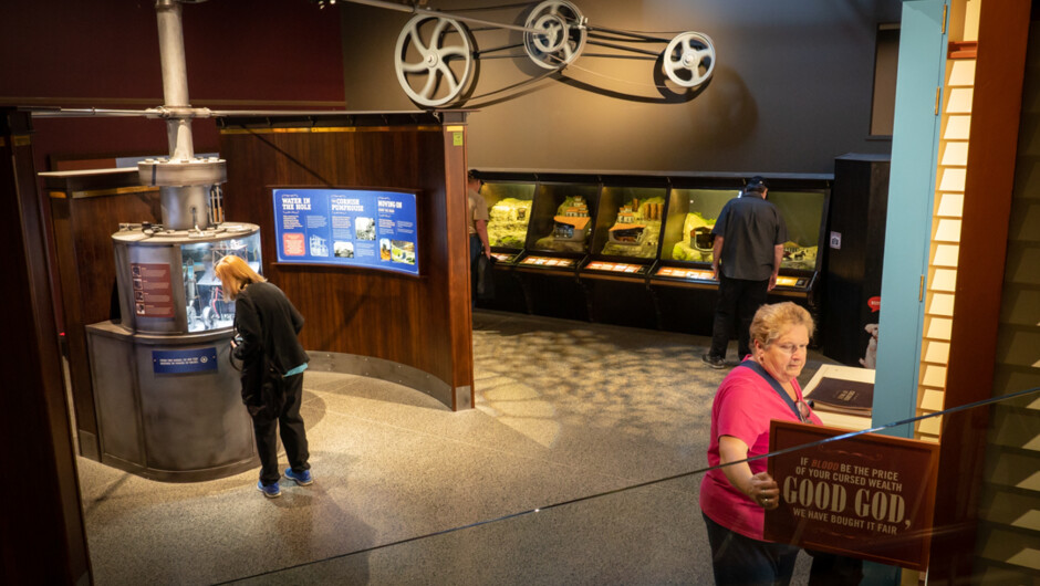 Gold mining in Waihi was at the cutting edge of technology last century.