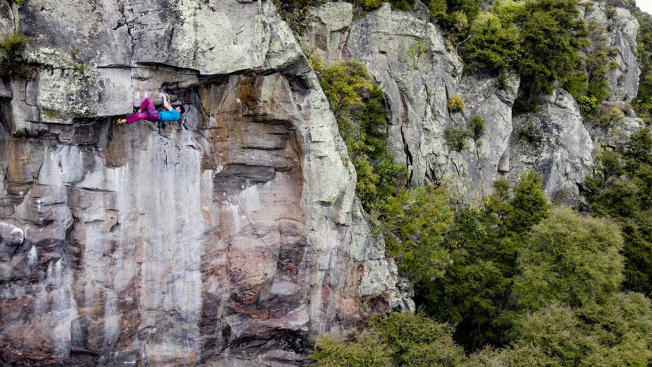 Kayaking through the Western Bays - Kawakawa Bay to Kinloch with Taupo Kayaking Adventures