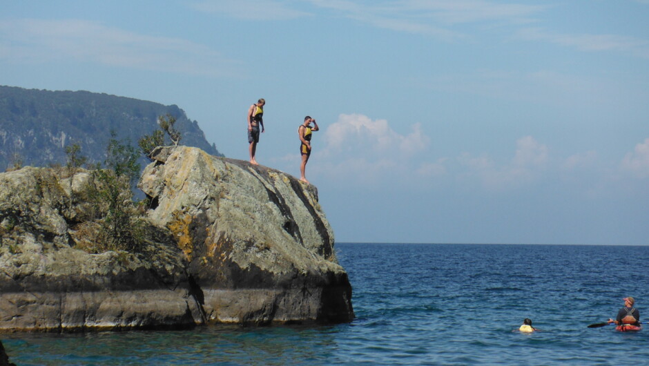 Kayaking through the Western Bays - Kawakawa Bay to Kinloch with Taupo Kayaking Adventures