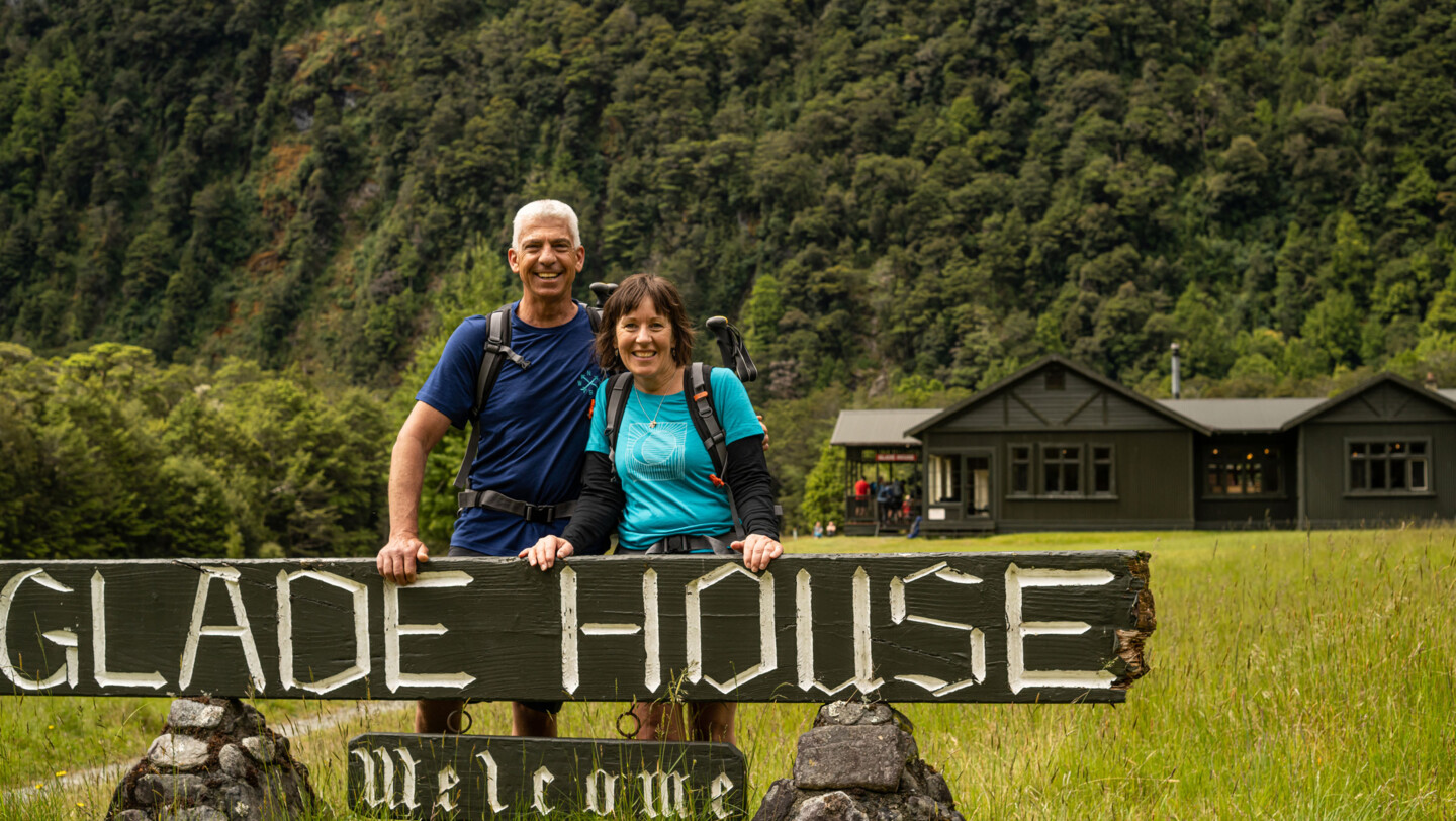 Milford Track Guided Walk - Ultimate Hikes | Tour