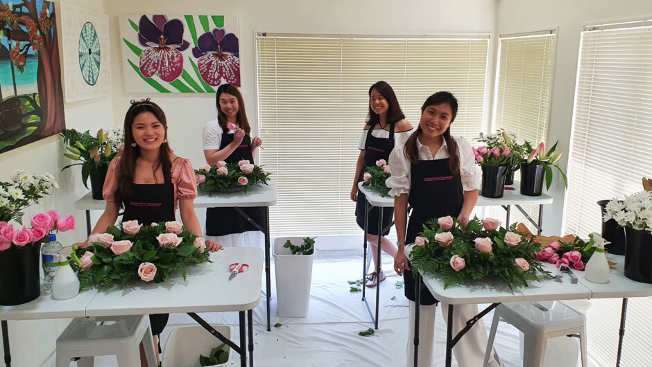 Private Floral Group class for a hens party