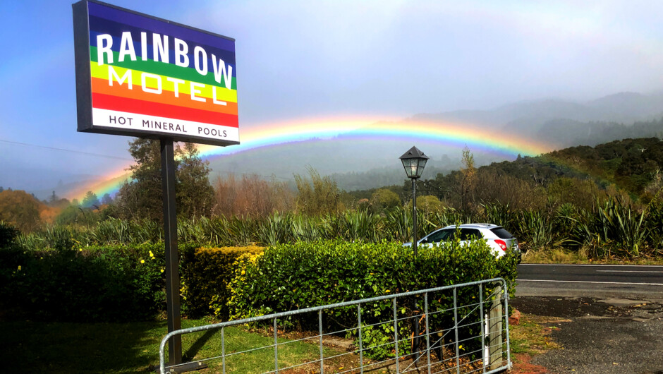 Rainbow Motel