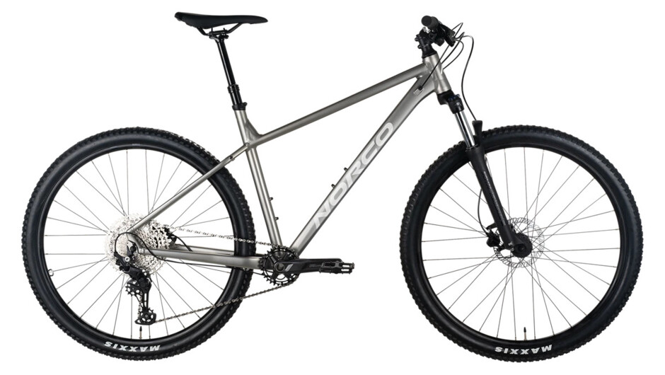 Latest hardtail mountain bike. All bikes are serviced in-house to keep them in top condition.