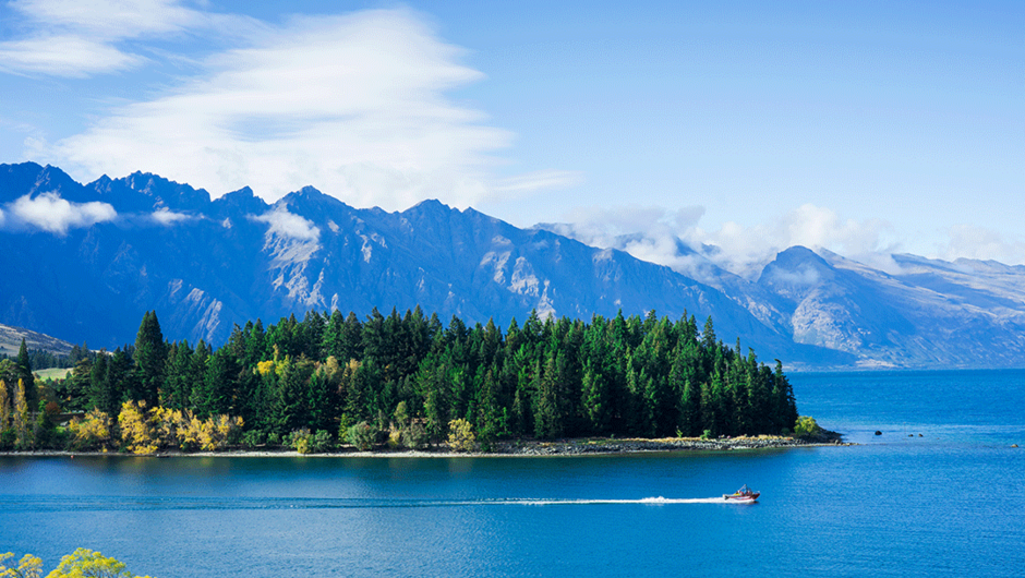 Boat on Lake Wakitipu, Queenstown