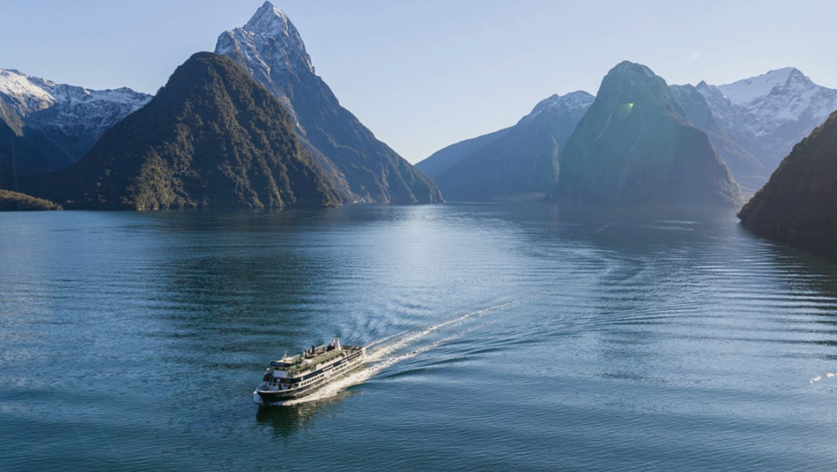 Milford Sound boat cruise