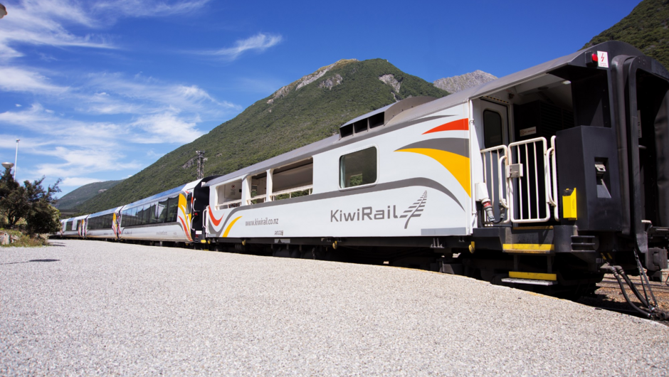 Tranz Alpine at Arthurs Pass