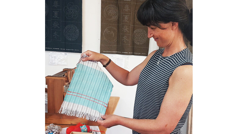 Small Loom Weaving workshop, weave your own washcloth or dishcloth with Karuna Peralta