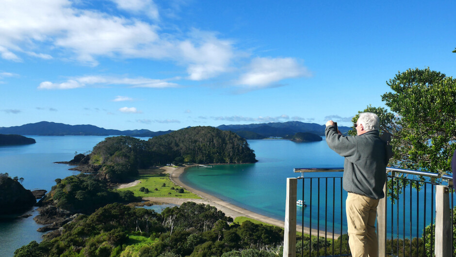 Roberton Island Lookout - Twin Lagoons