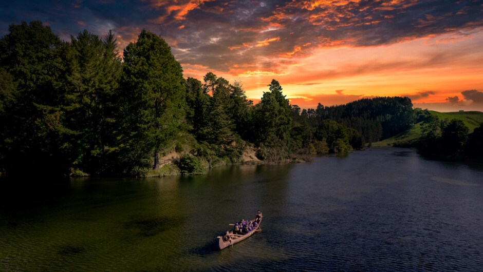Depart at Sunset | Waimarino Kayak Tours