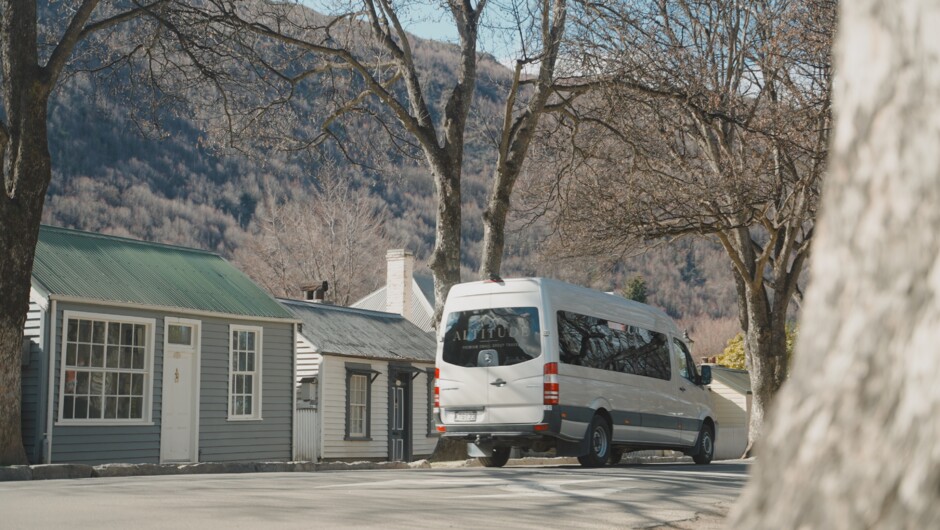 Small group sightseeing tour in Arrowtown