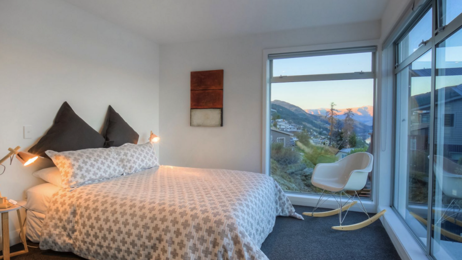 Hensman Haven - Queenstown Holiday Home