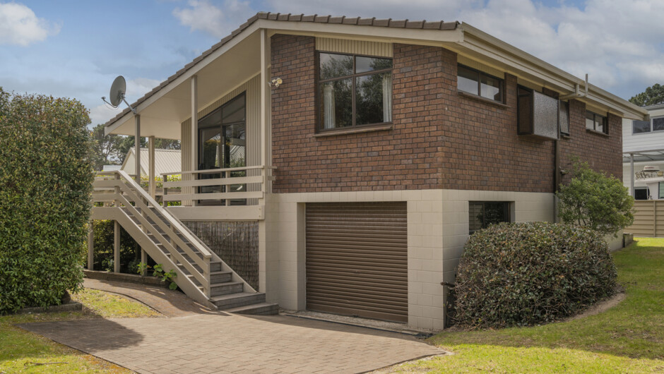 Relax On Courtney - Pauanui Holiday Home